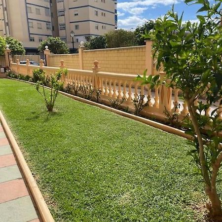 Estudio En Fuengirola Con Vistas Al Mar Esterno foto
