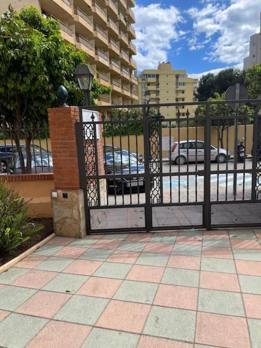 Estudio En Fuengirola Con Vistas Al Mar Esterno foto